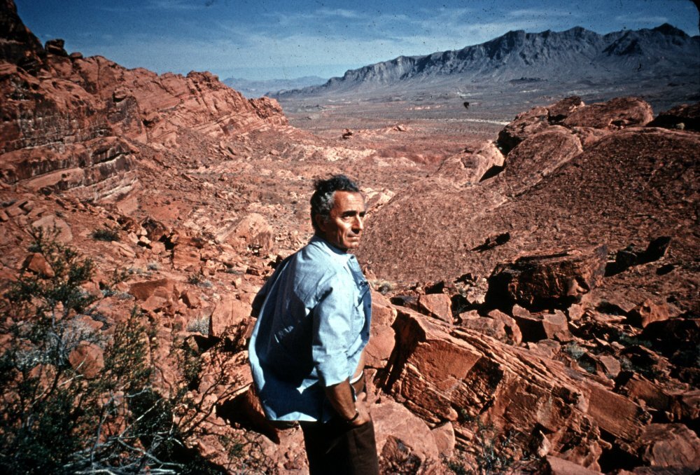 Антониони на съемках "Забриски-пойнт"