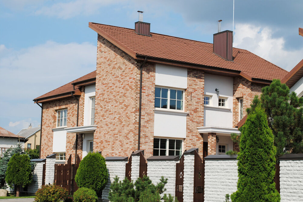 Здания, облицованные клинкерной плиткой - листайте!