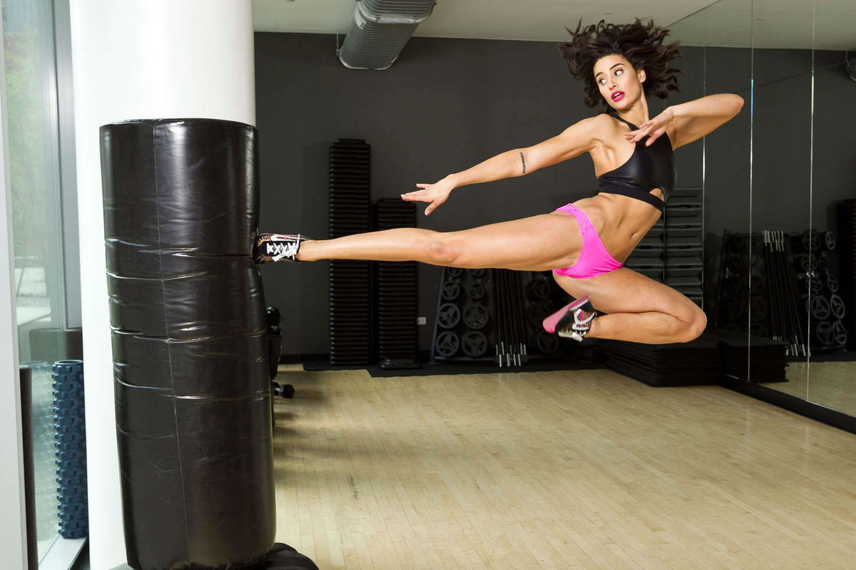 А теперь кого-нибудь напоминает? =)