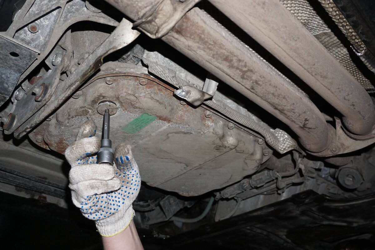 Масло акпп х3 е83. 6l45 АКПП заливная пробка. Заливная пробка АКПП БМВ х3 е83 2.5. 24257438 GM 6l45. Фильтр АКПП БМВ х5 е53
