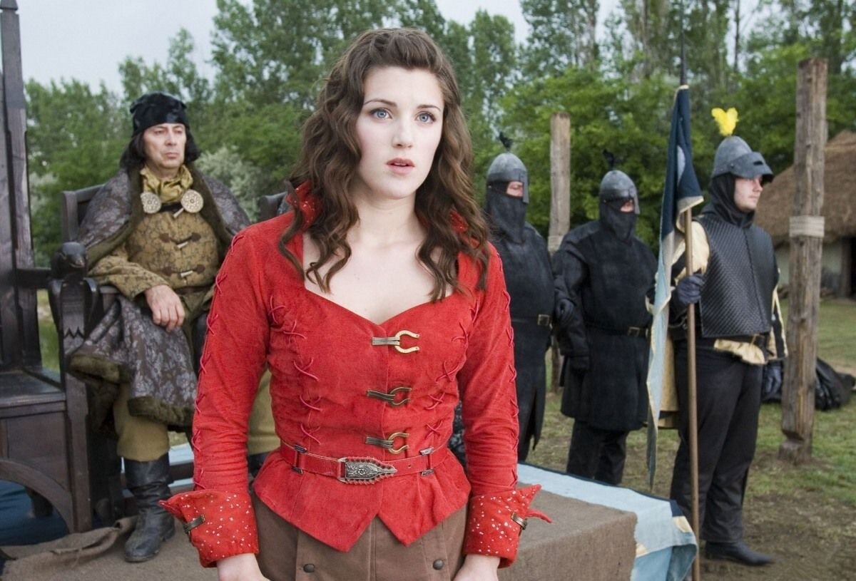 Люси Гриффитс в роли Марион