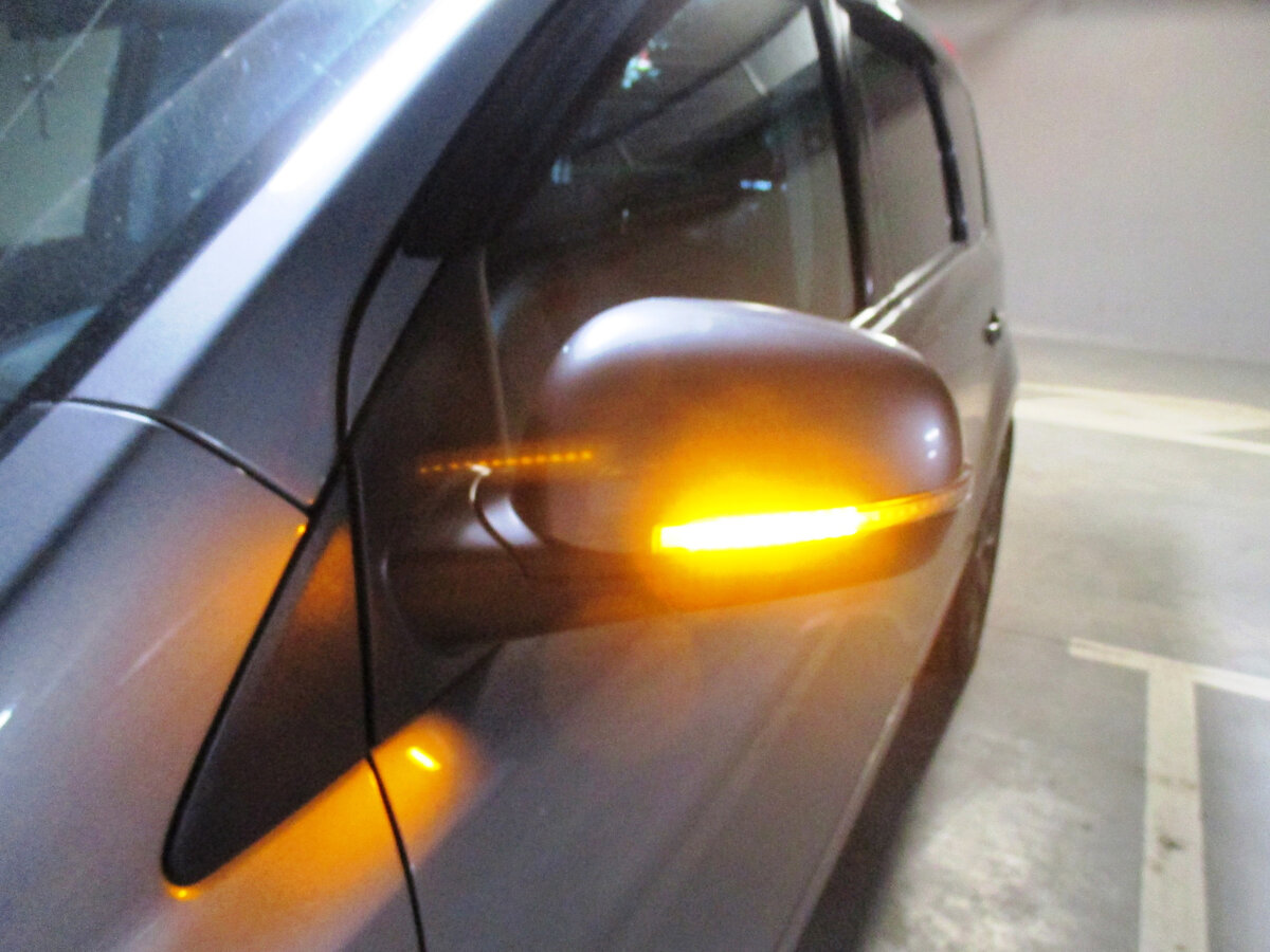 Включенный поворотный сигнал не даёт преимущества в перестроении