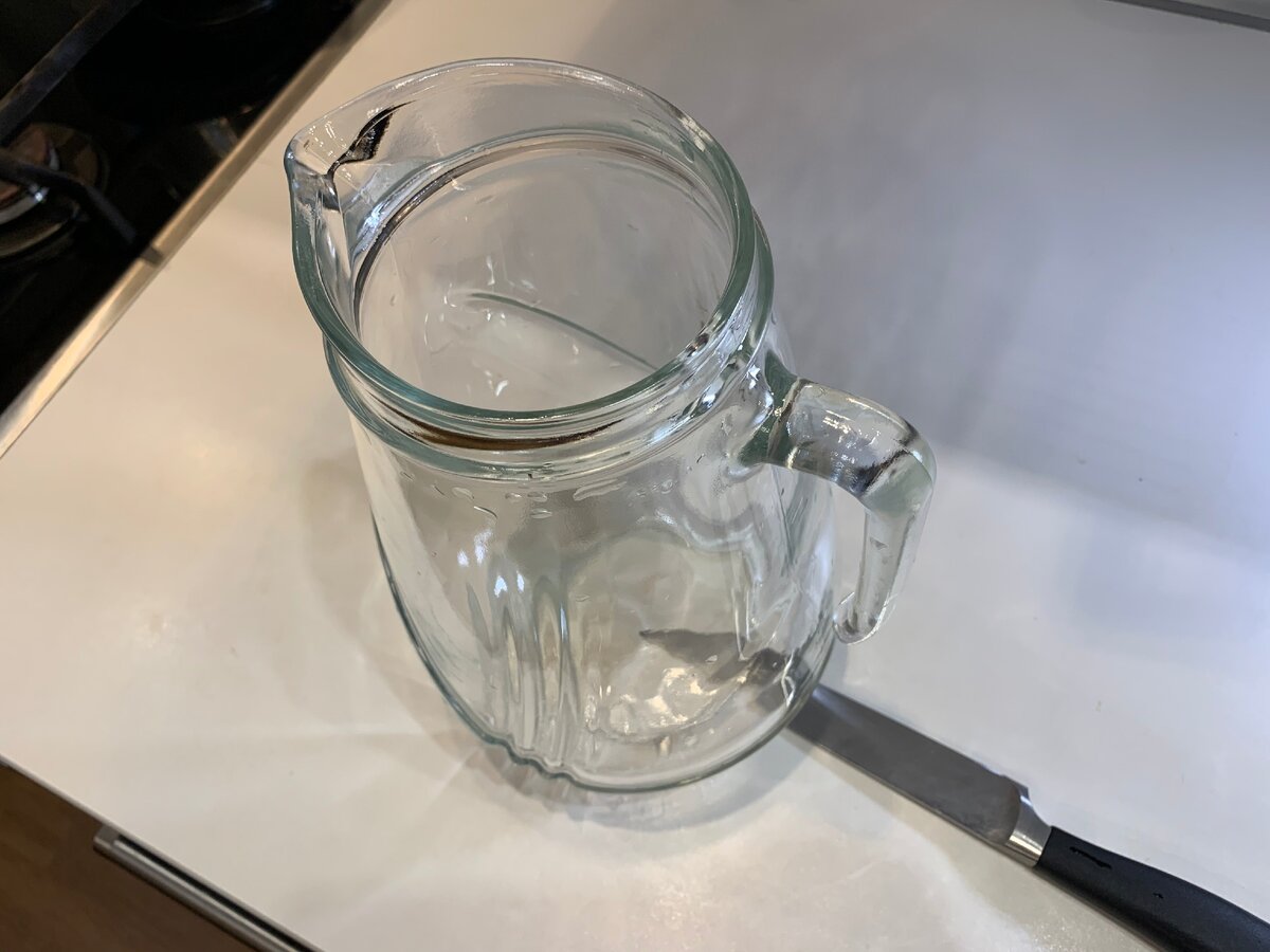 Фото сделано автором (положила нож)