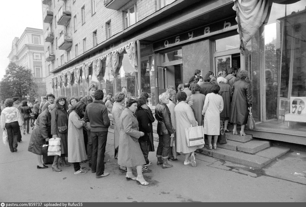 Итальянские сапоги – мечта любой женщины. В чём уникальность обувщиков  Италии? | Италия для меня | Дзен