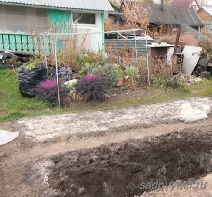 По своей сути такая грядка представляет собой подобие компостной кучи, но более технологически продуманной.