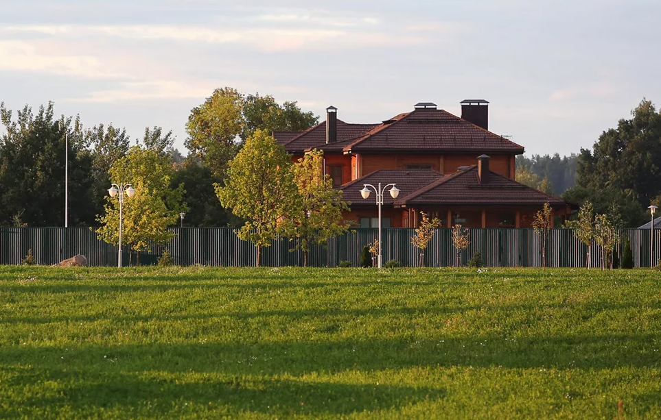 Резиденция Лукашенко в Дроздах, в которой он едва ли сможет поселиться после отставки