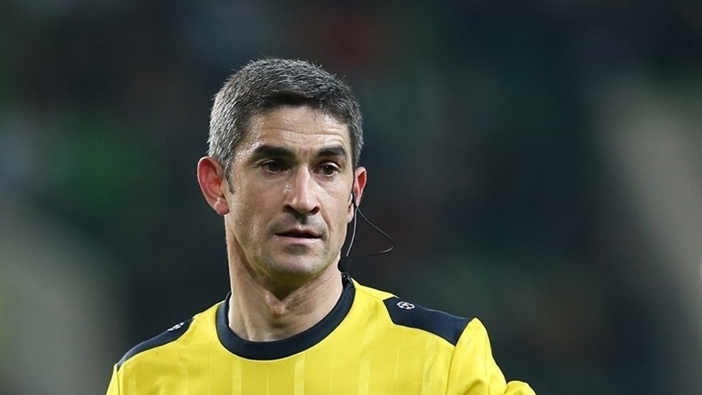 Судья Хуан Мунера.