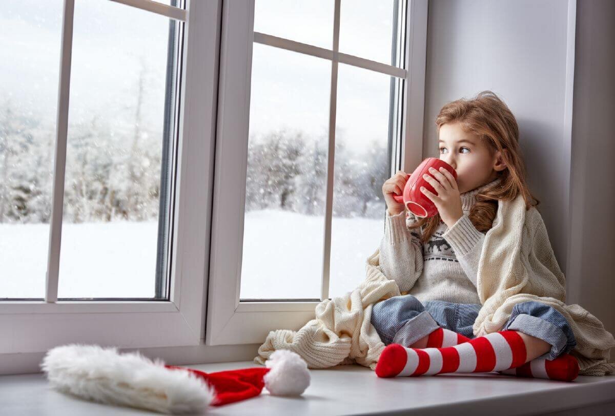 Тепло, тихо и безопасно: выбираем окна для детской комнаты