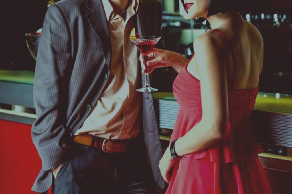 «Мужчина готов совершить любую подлость, чтобы добиться расположения женщины. Переплюнуть его в этом может только женщина».