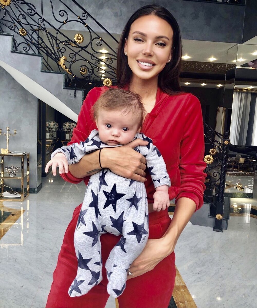 Ему 4 месяца