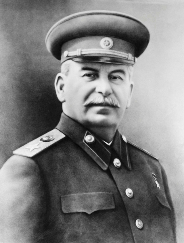 Иосиф стали. Сталин Иосиф Виссарионович. Сталин Иосиф Виссарионович 1945. Иосиф Сталин портрет. Ийосив висорович Сталлин