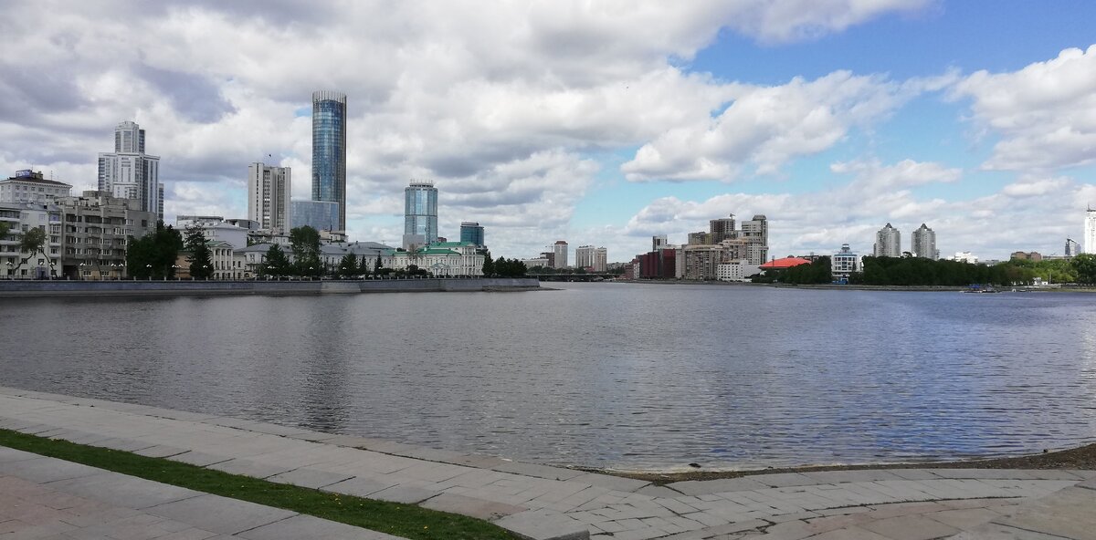 Водоём и город