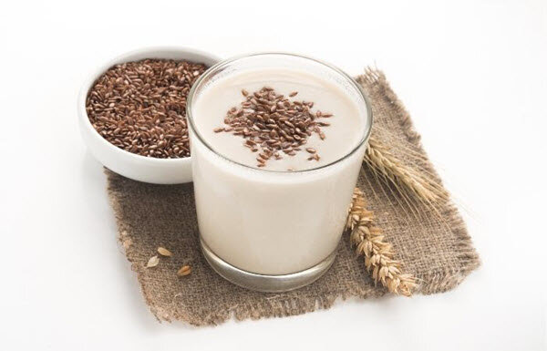 Два новичка в молочной игре: льняное и гороховое молоко