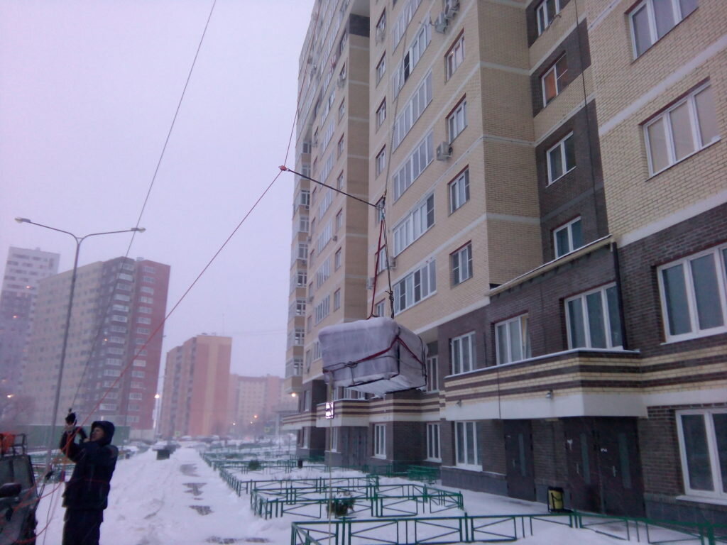 Подъём дивана и экрана