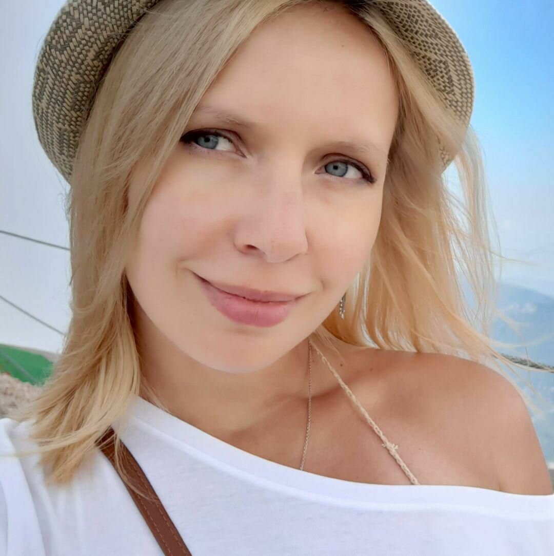 Художница Анна Шумаева
