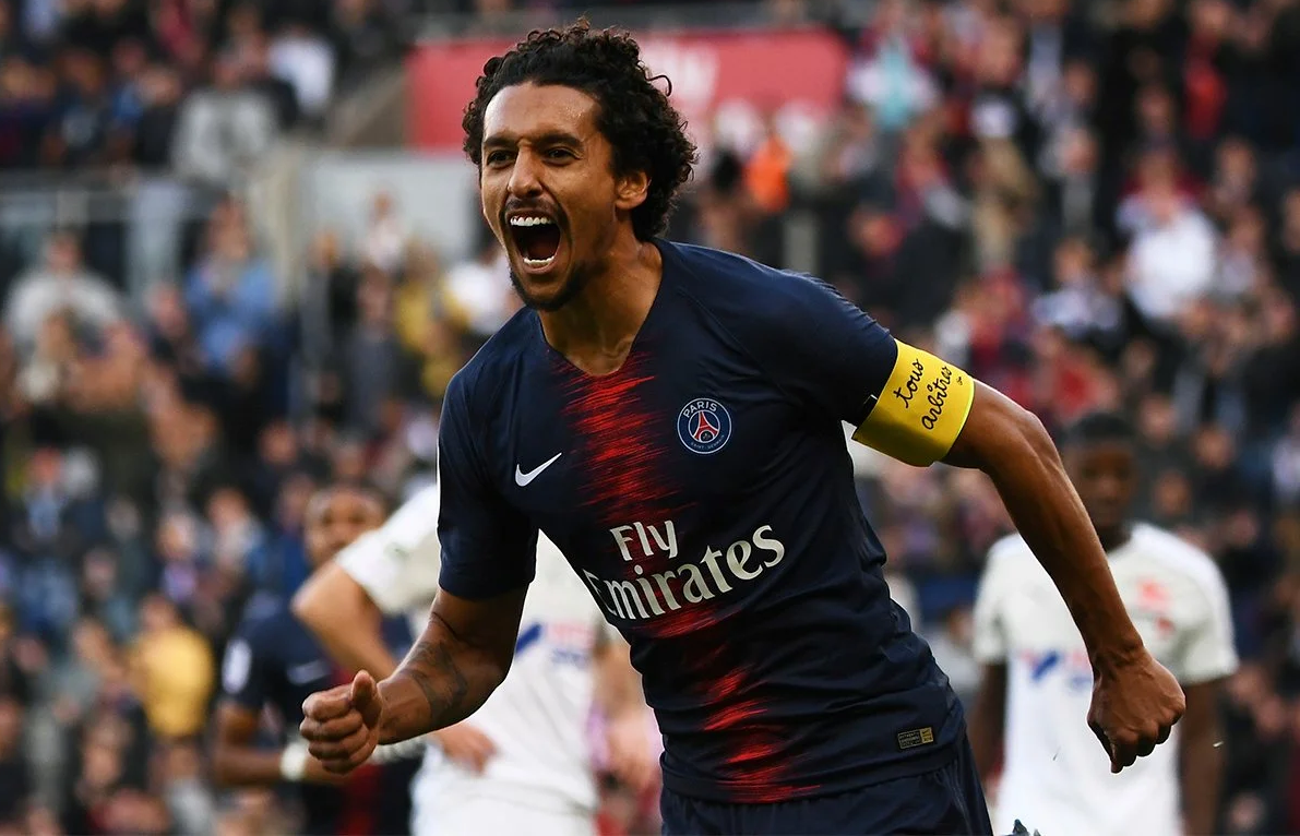 Маркиньос в составе "ПСЖ".