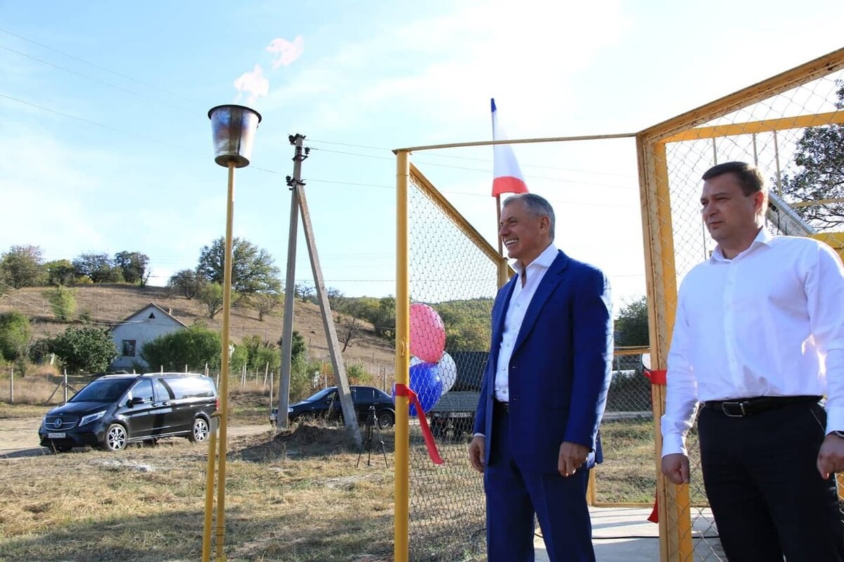 У В. Константинова отличное настроение. Газифицировано ещё одно село