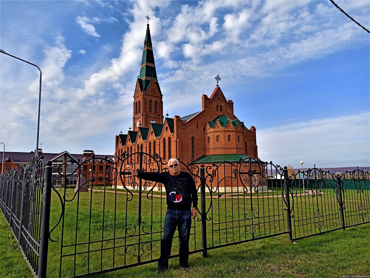 Восстановленная кирха и Виктор grau59. Фото: © Виктор grau59