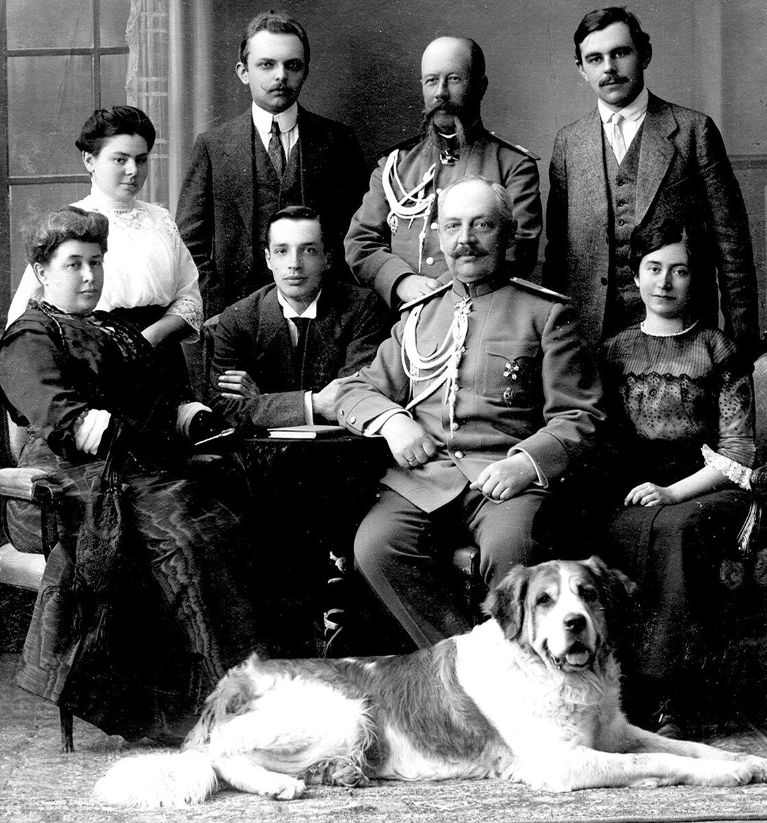 Фото с меделяном (Фото: https://krasivosti.pro/sobaki/44936-medeljan-poroda-sobak.html)