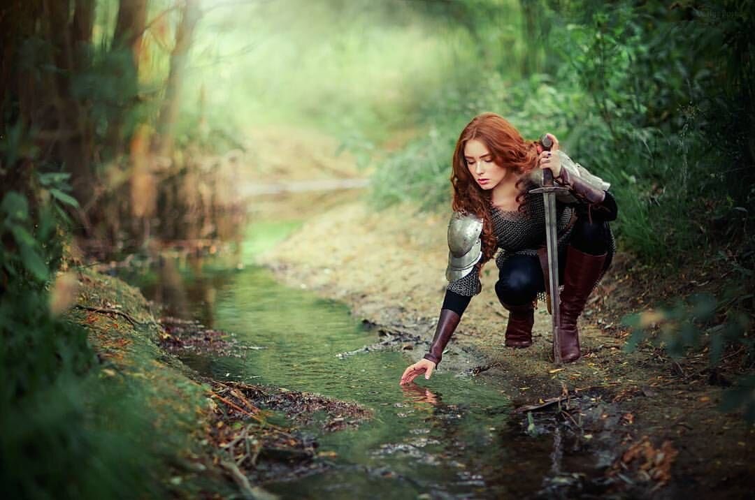 Скорпион напоминает женщину война