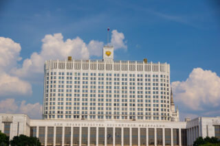Основным документом государственной политики в данном вопросе является ФЗ № 77 «О предупреждении распространения туберкулеза в Российской Федерации». ФЗ № 77 от 18.06.2001 регламентирует следующие положения: