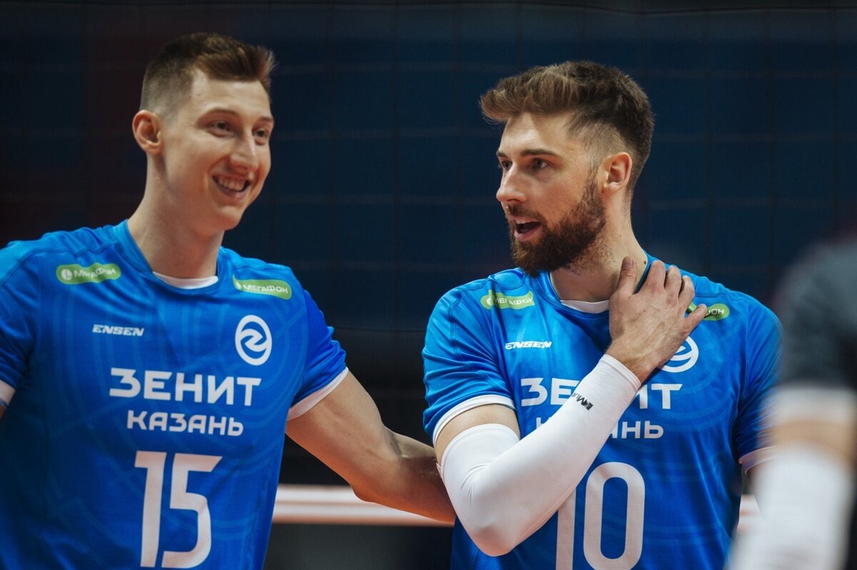 Дмитрий Волков (слева) и Бартош Беднож