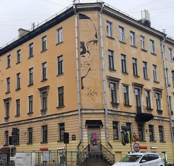 Таким был мурал с Д. Хармсом. Источник: ТГ-канал Activatica.org