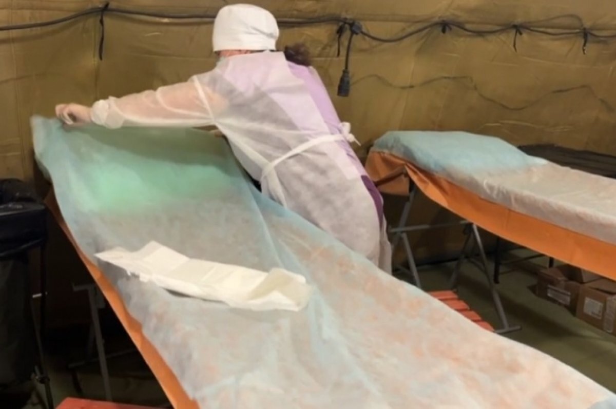    Минобороны РФ показало кадры работы военных врачей в зоне СВО