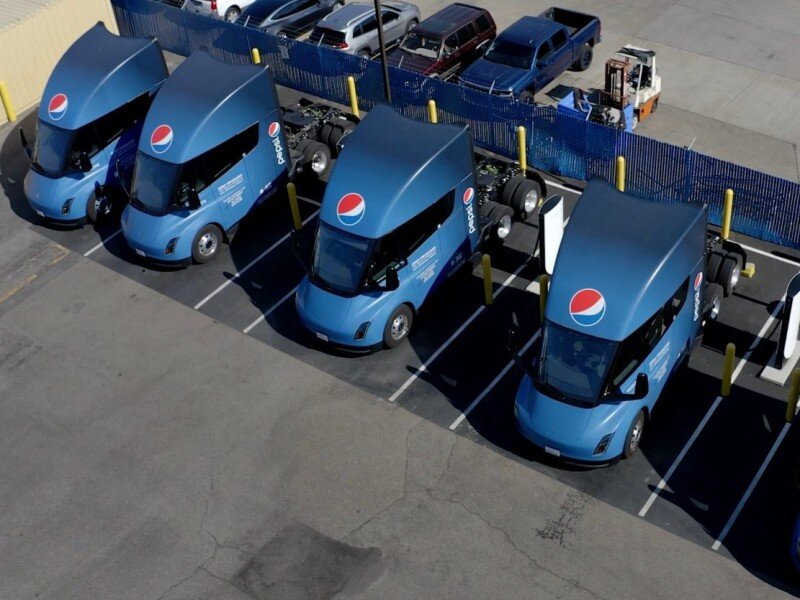    Чем хороши Tesla Semi? Рассказывает Pepsi