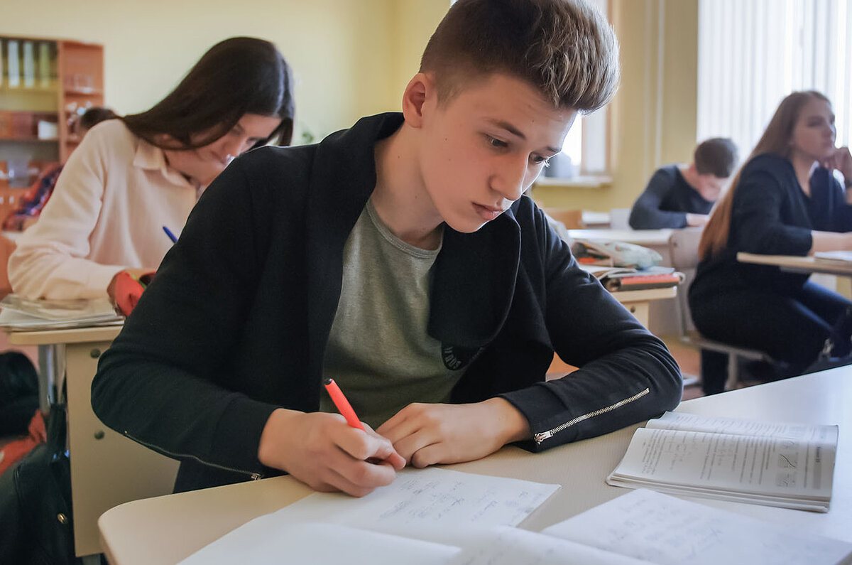 А мы отработали год, подготовились к ОГЭ и успешно его сдали