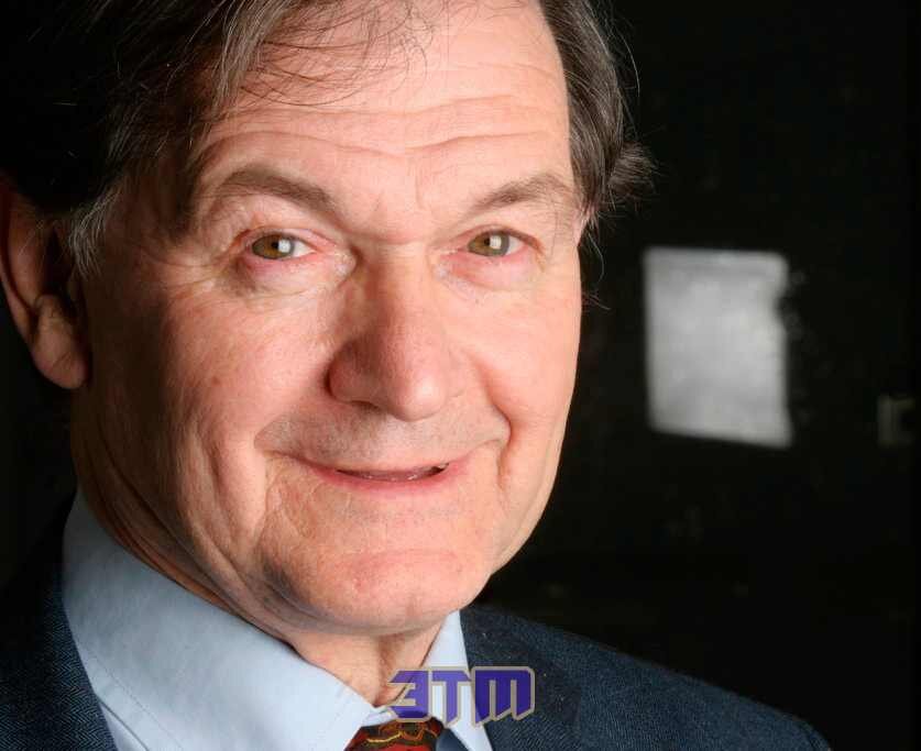 Роджер Пенроуз.