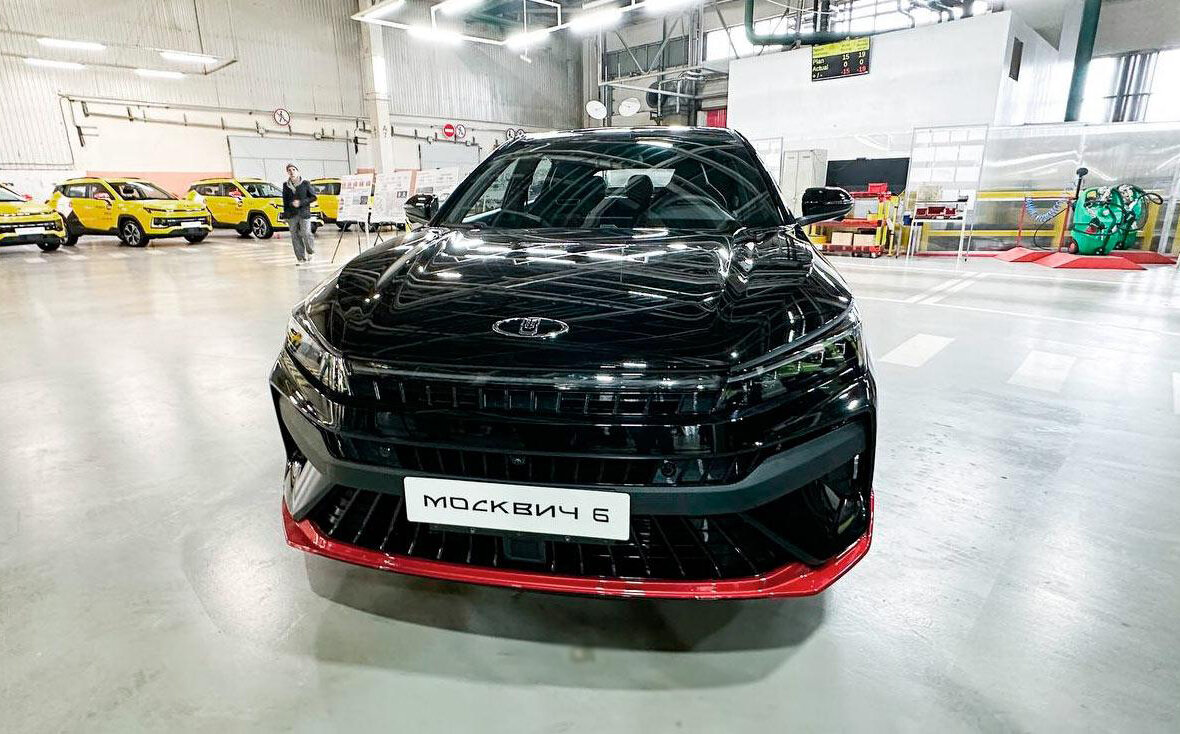 Запуск производства "Москвича 6". Мэр Москвы Сергей Собянин и ген. Директор КамАЗа Сергей Когогин.