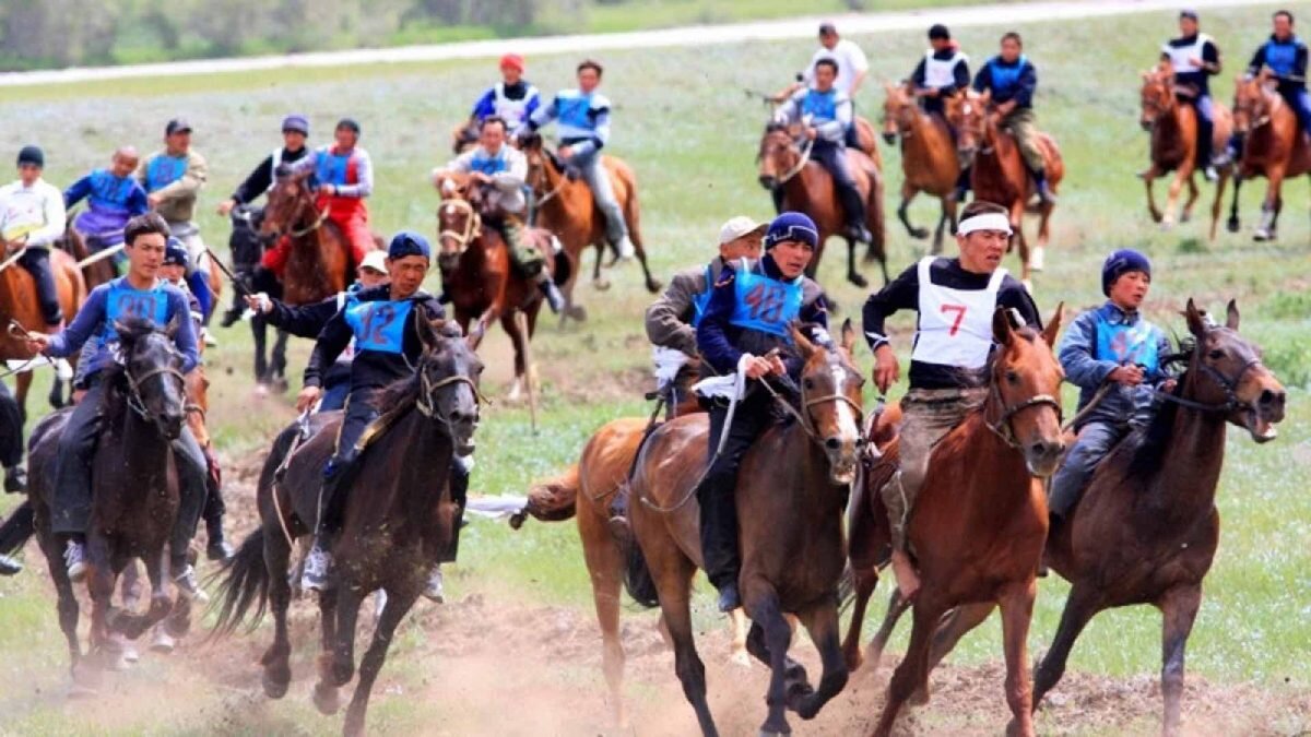    Фото: kazpravda.kz Август Макаров