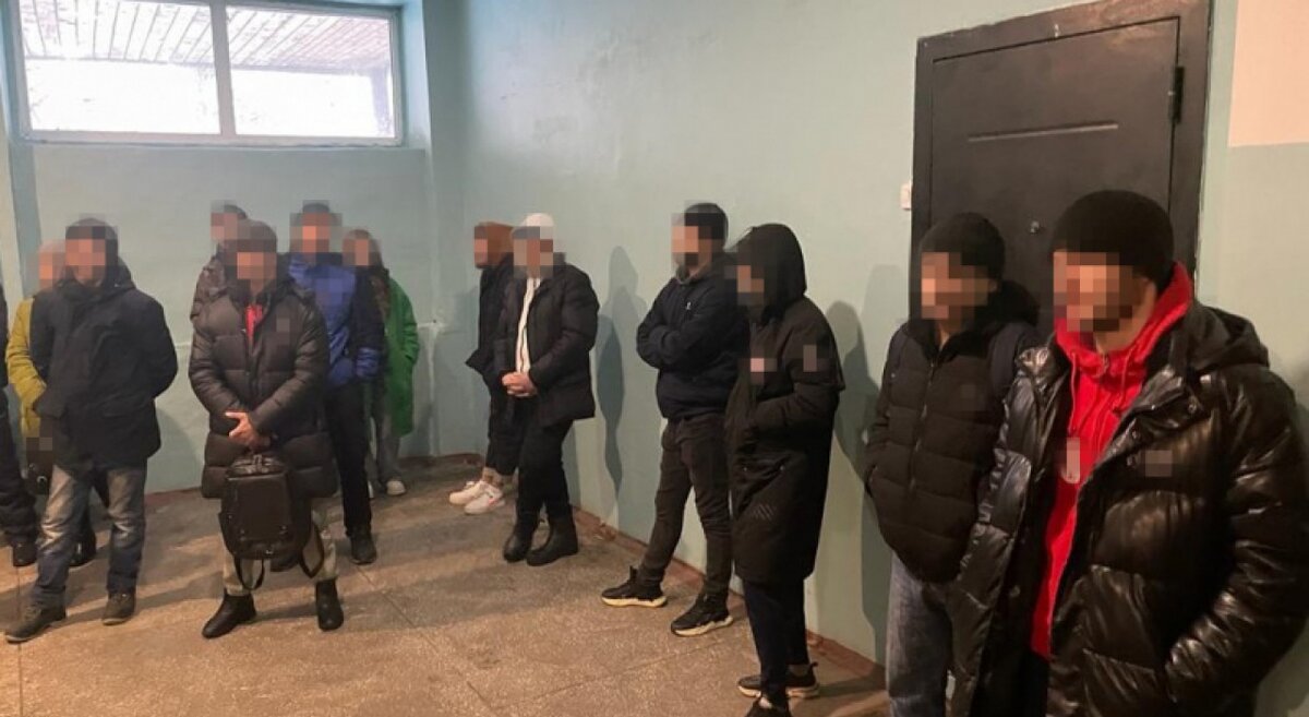    35-летний калужанин на протяжении нескольких месяцев поставил на учёт девять иностранцев из республик ближнего зарубежья. Елена Французова