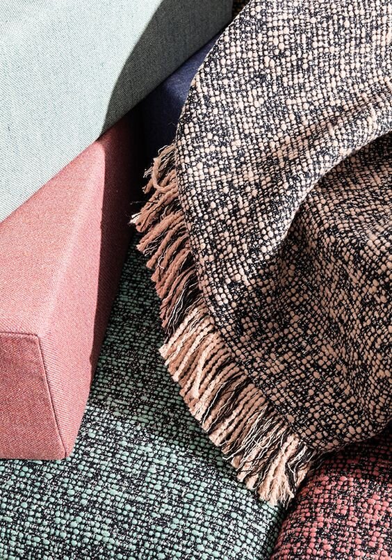 Ткань букле подходит на портьеры и обивку