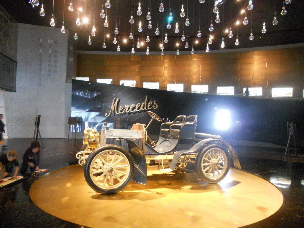 Музей Mercedes-Benz в Штутгарте (Mercedes-Benz Museum Stuttgart) | CEO Life  style | Дзен