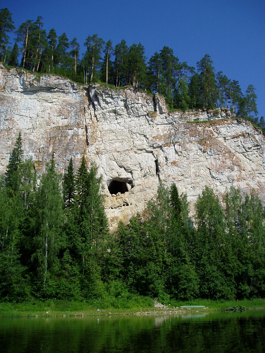 парк оленьи ручьи свердловская область. дыроватый камень свердловская область. река чусовая камень дыроватый. парк оленьи ручьи. дыроватый камень оленьи ручьи.