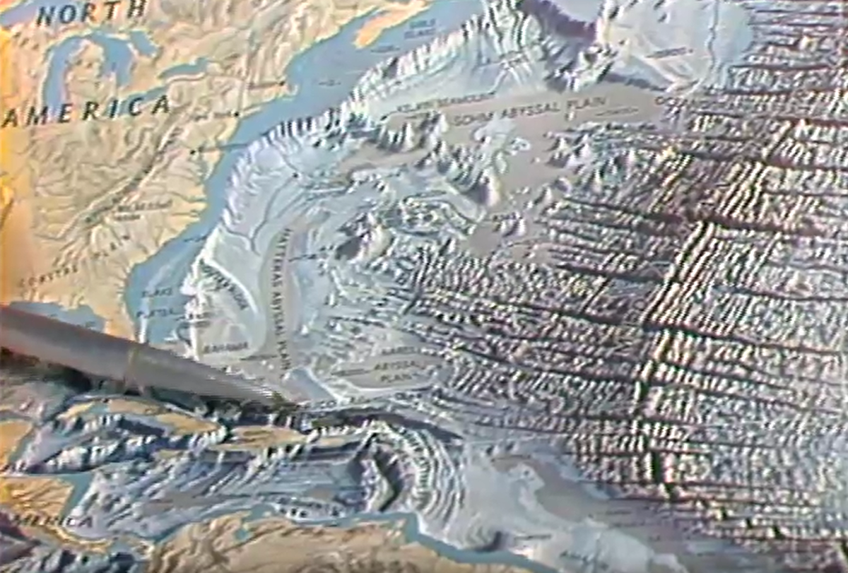 Кадр из программы "Очевидное - невероятное. Бермудский треугольник" (1976)