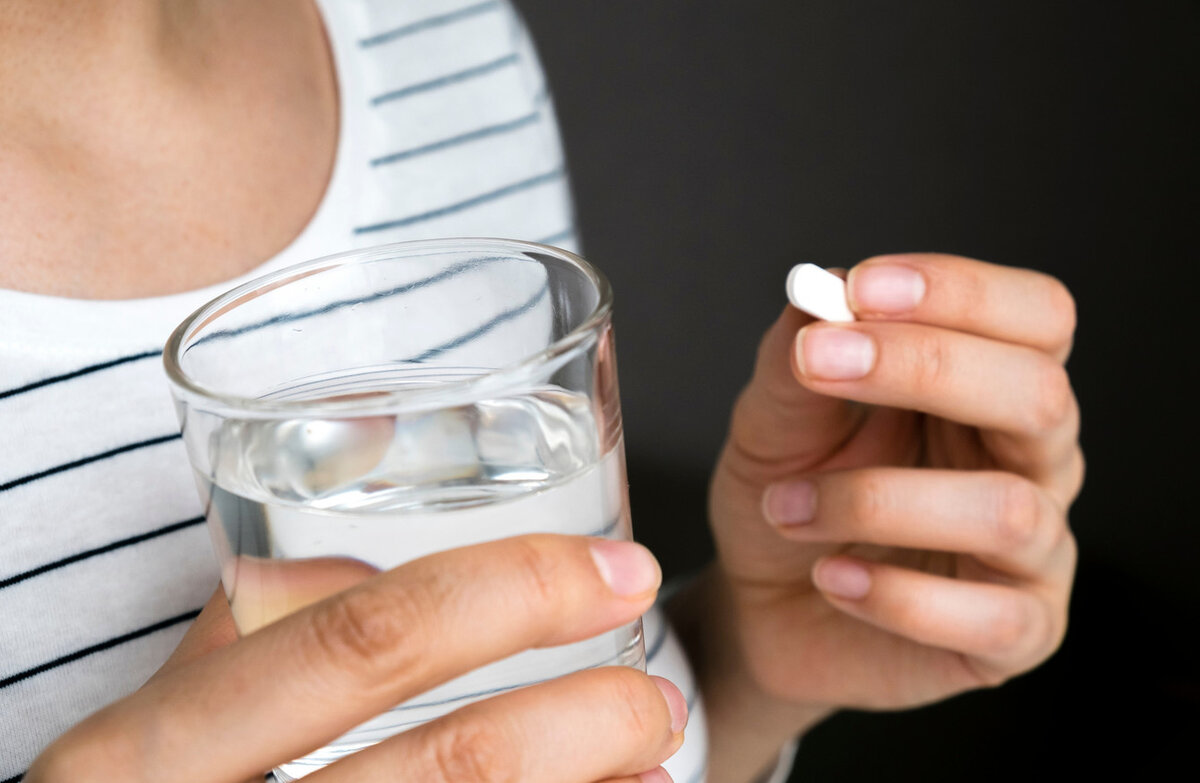 Нередко люди принимают препарат без врачебного назначения, не особо задумываясь, есть ли необходимость в его приеме.