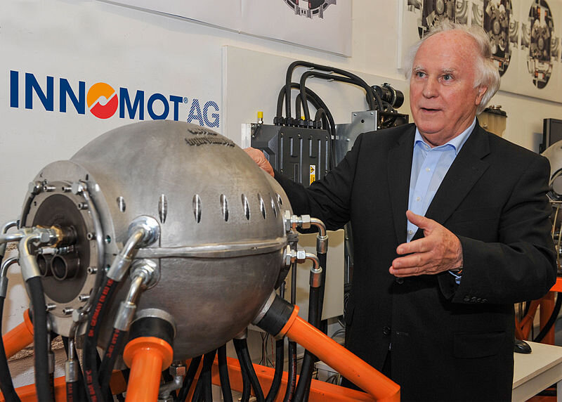 Герберт Хаттлин и Hüttlin-Kugelmotor-Hybrid® (2014)