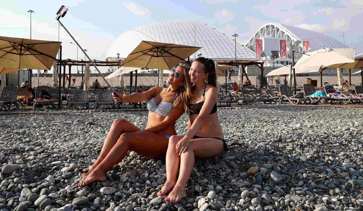 девчонки на отдыхе в сочи