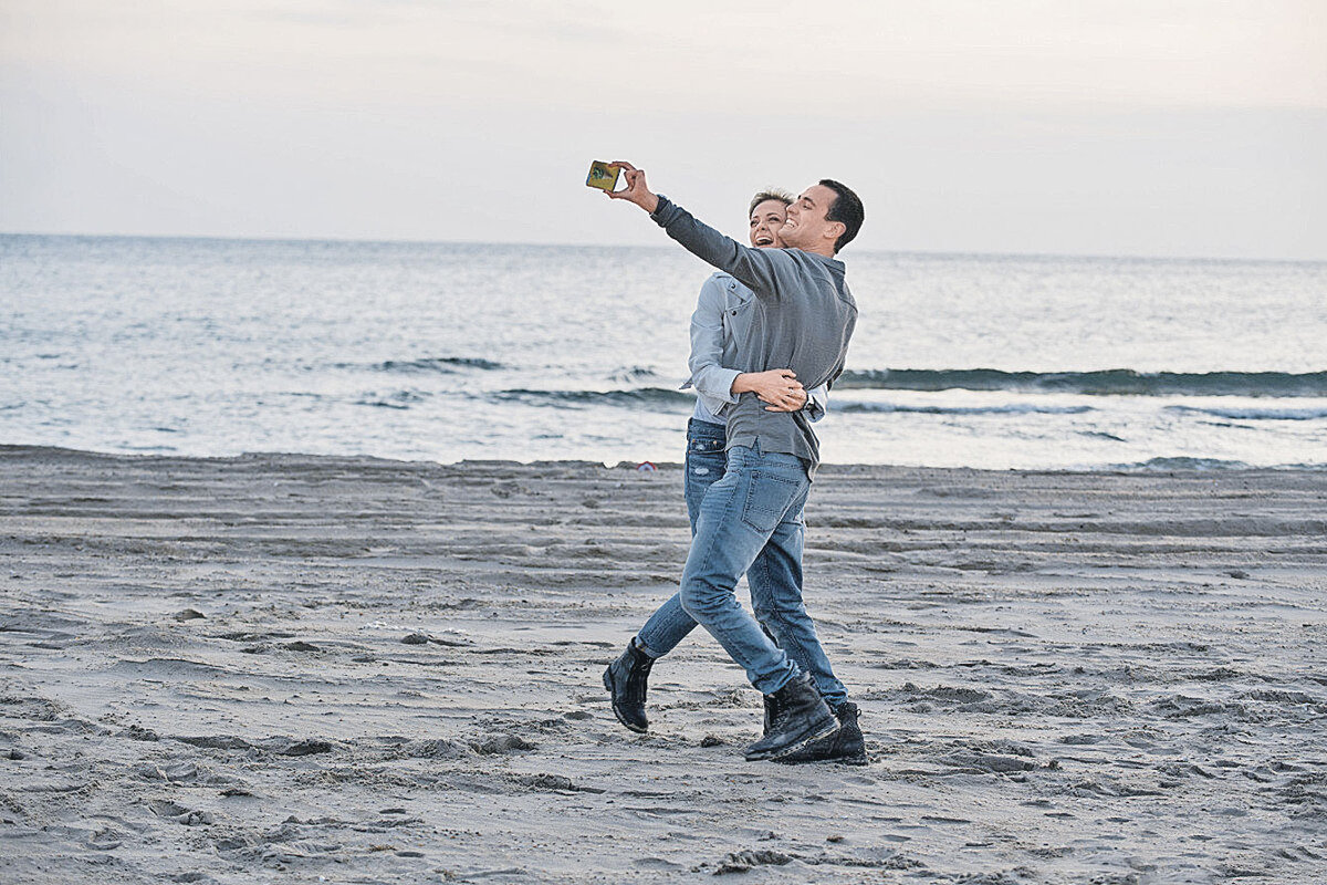 Без меня качество 1080. Без меня качество 1080. Уилл смит и ники джем. Без меня качество 1080. Уилл смит я легенда.