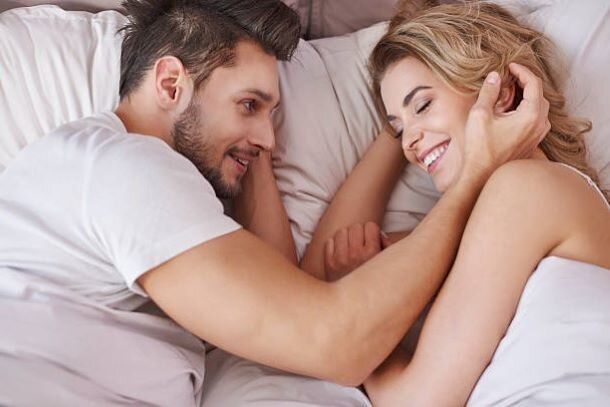 9 небанальных причин, почему пары занимаются сексом