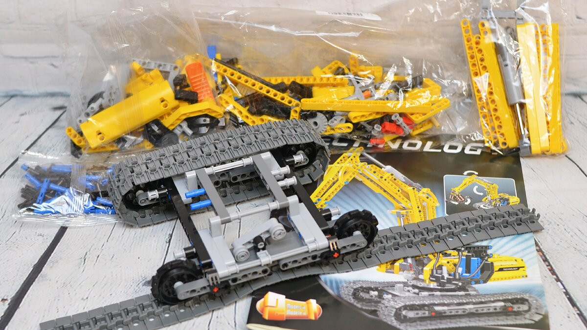 Technic 42006 2024