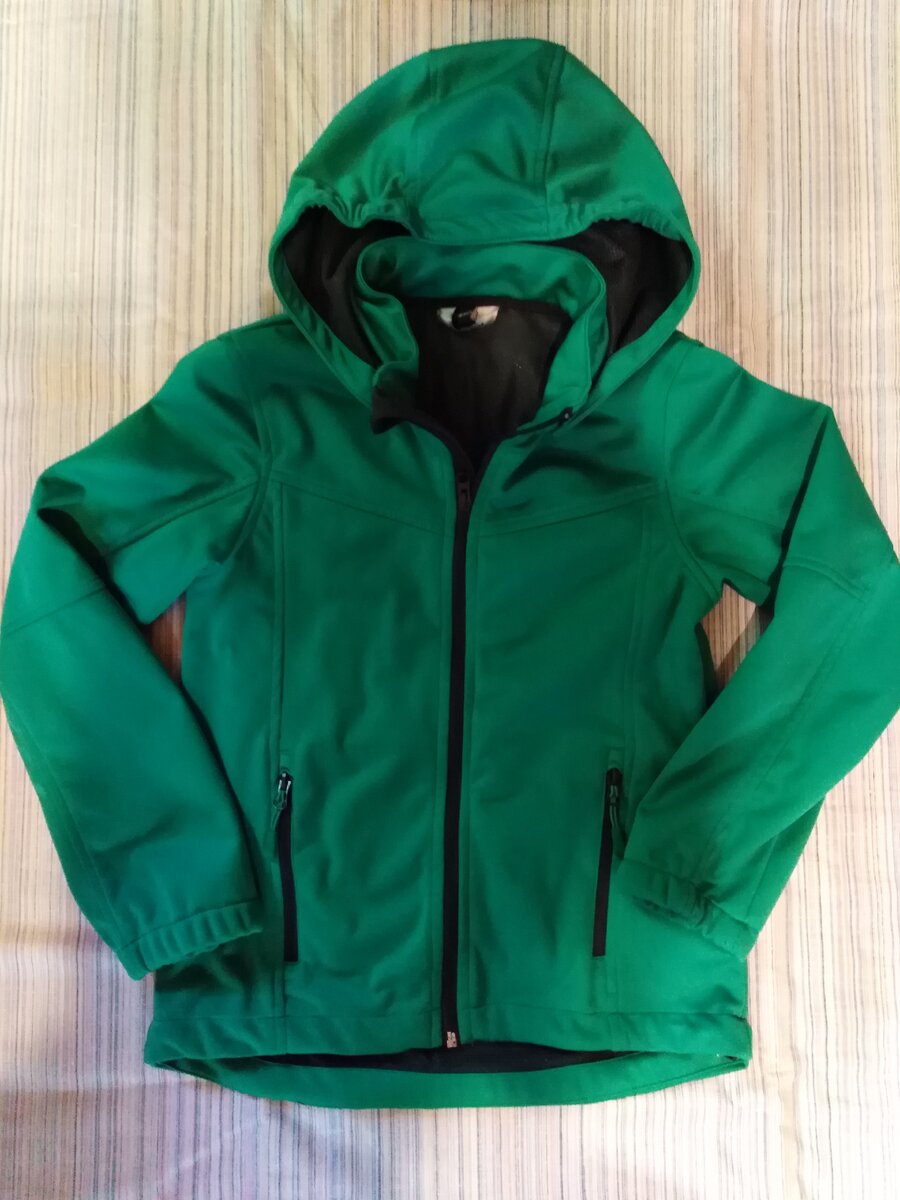 Зелёная куртка