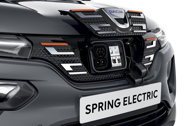 зарядный порт в Dacia Spring Electric