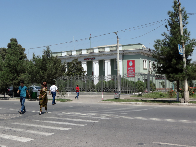 Погода в курган тюбе таджикистан на 10. Курган Тюбе улица Айни. Таджикистан город Курган Тюбе. Ул Айни 100 Курган Тюбе. Курган Тюбе ул Айни 61.