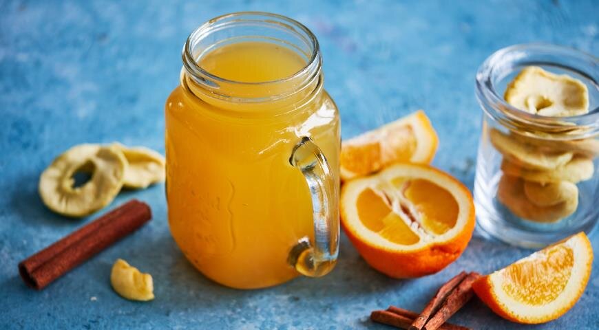 Антипростудный горячий компот, больше рецептов на www.gastronom.ru