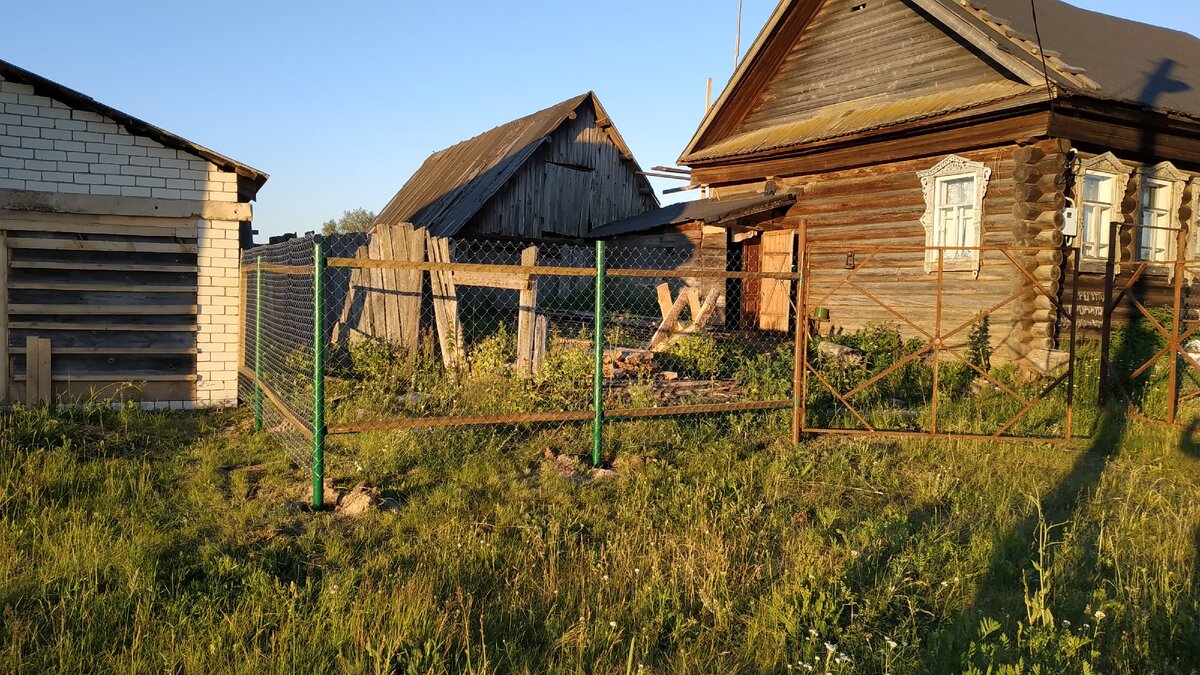Левая сторона