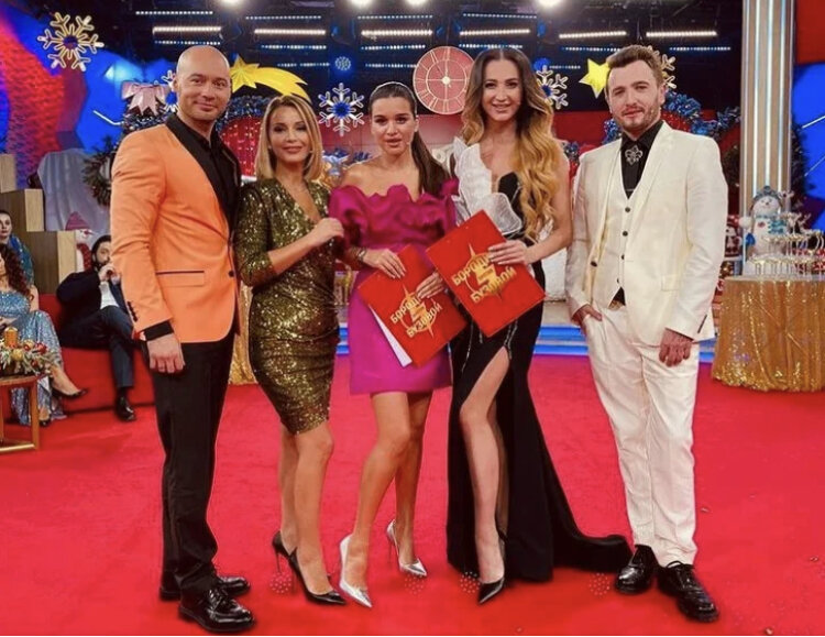 https://yandex.ru/images/touch/search?text=дом-2%202021&lite=1&source=tabbar&p=3&pos=56&rpt=simage&img_url=https%3A%2F%2Favatars.mds.yandex.net%2Fget-zen_doc%2F3488488%2Fpub_60191a82d941687b7093b36f_60191c778414c340c68f81db%2Fscale_1200
